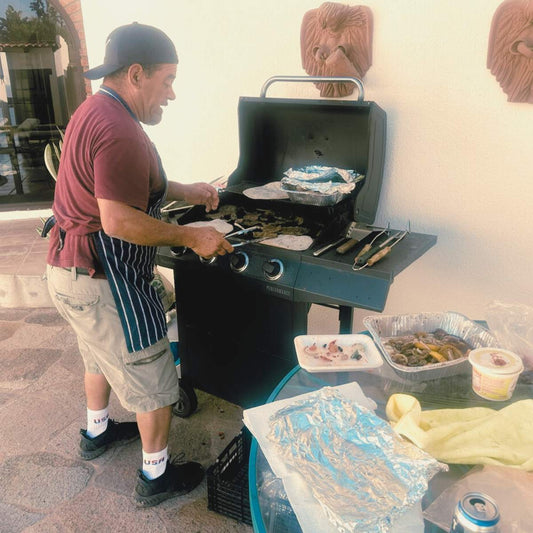 Dinner for 6 - Private In-Home Chef , Grilled Carne & Garlic Butter Shrimp Feast